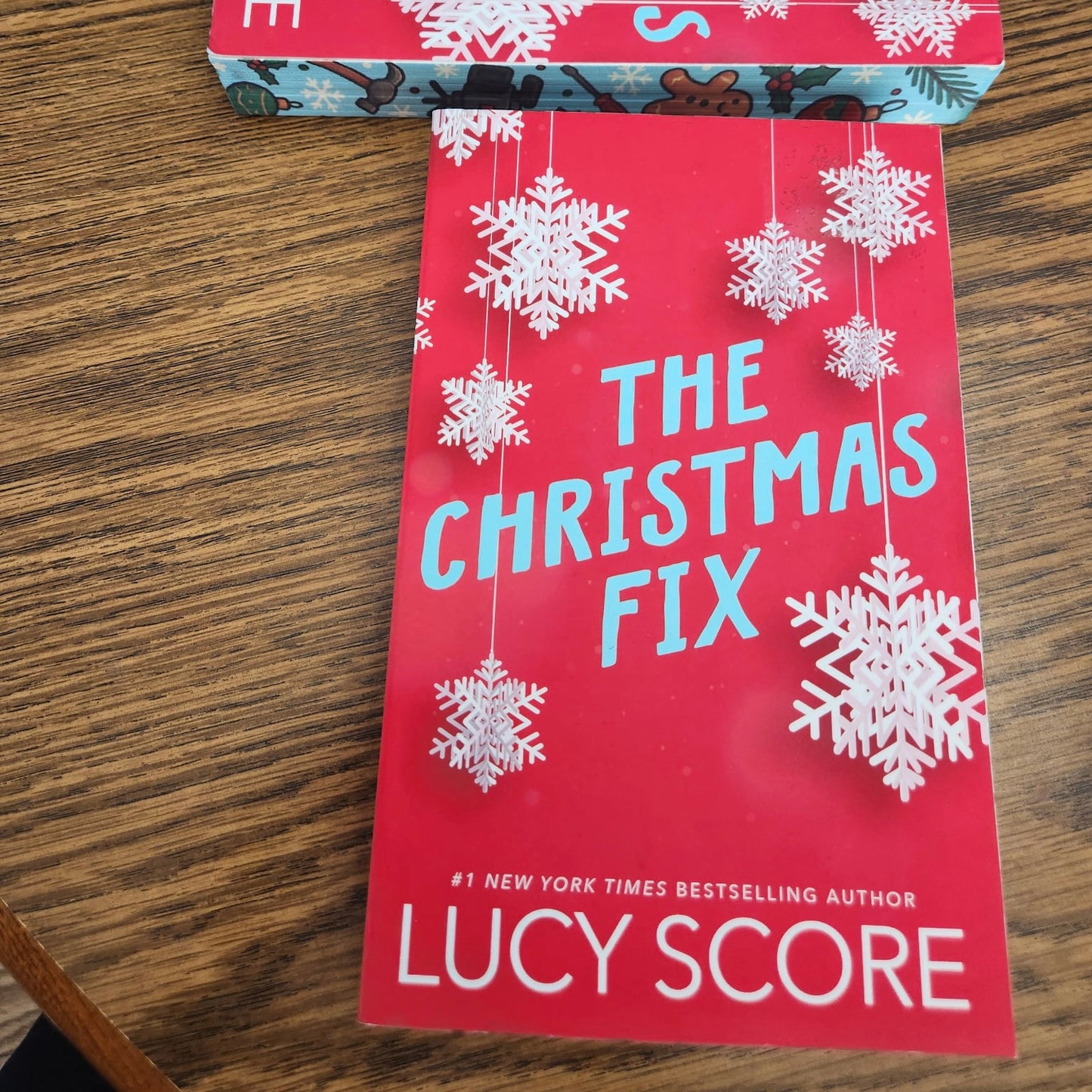 Lucy Score The Christmas Fix WOUNDED