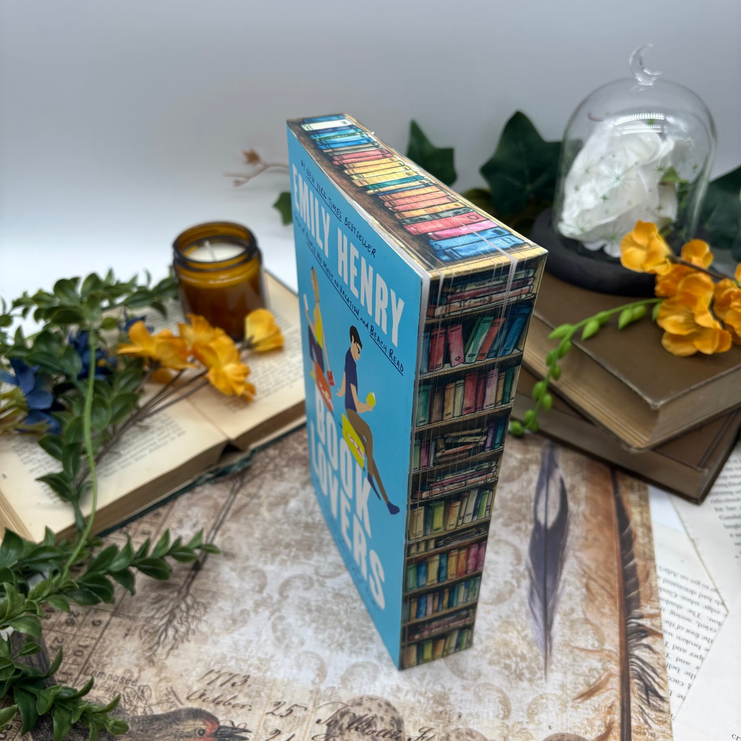 Special edition Book Lovers with sprayed edges by Bibliapolis Books
