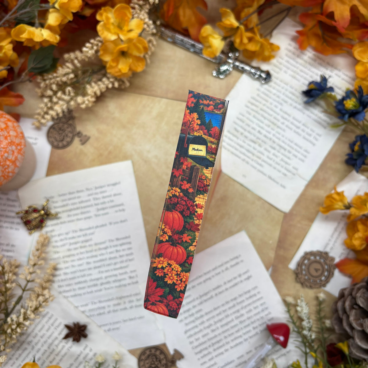 The Cinnamon Spice Inn by Harper Graham special edition paperback with custom designed edges bottom 