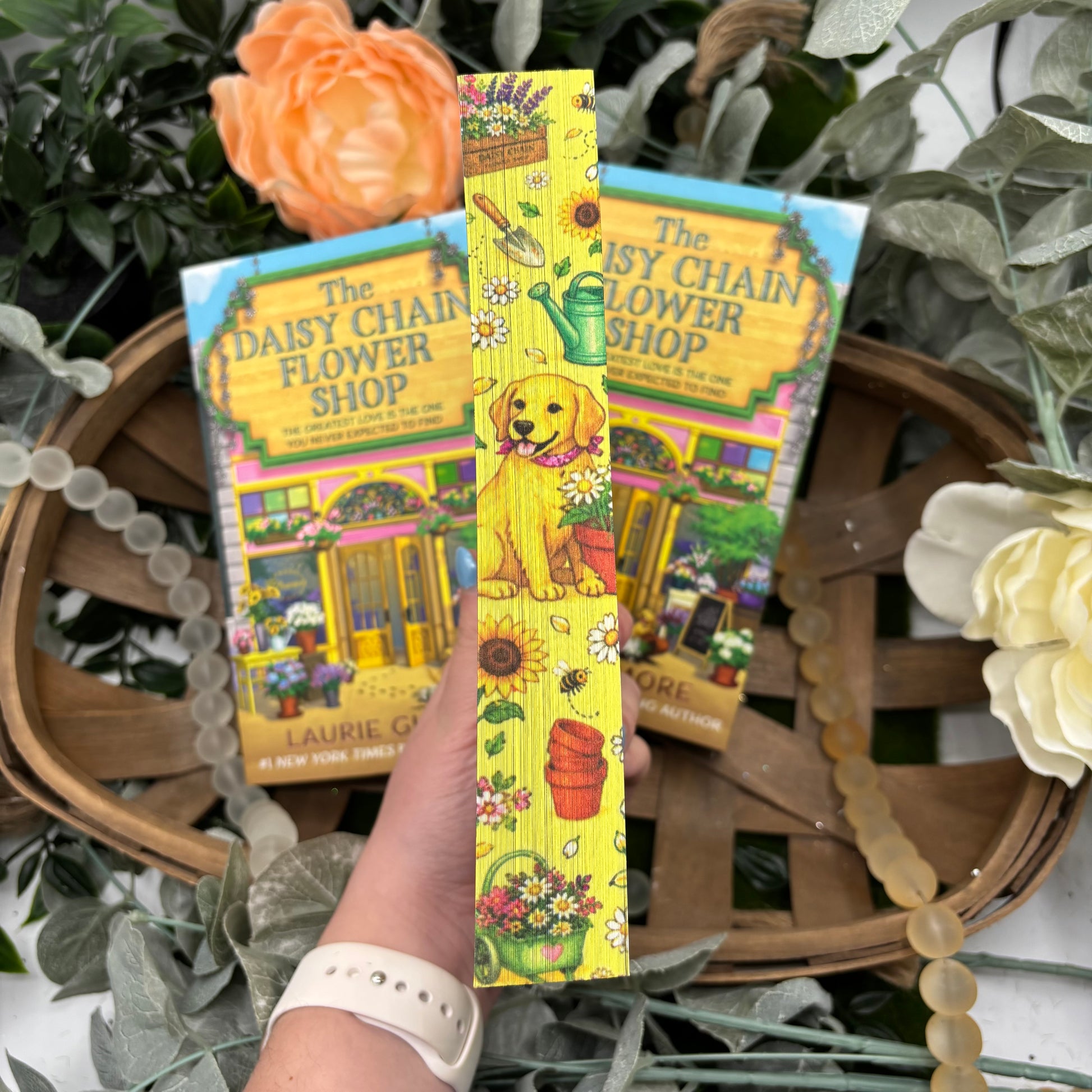 The Daisy Chain Flower Shop by Laurie Gilmore special edition paperback with custom designed edges middle view