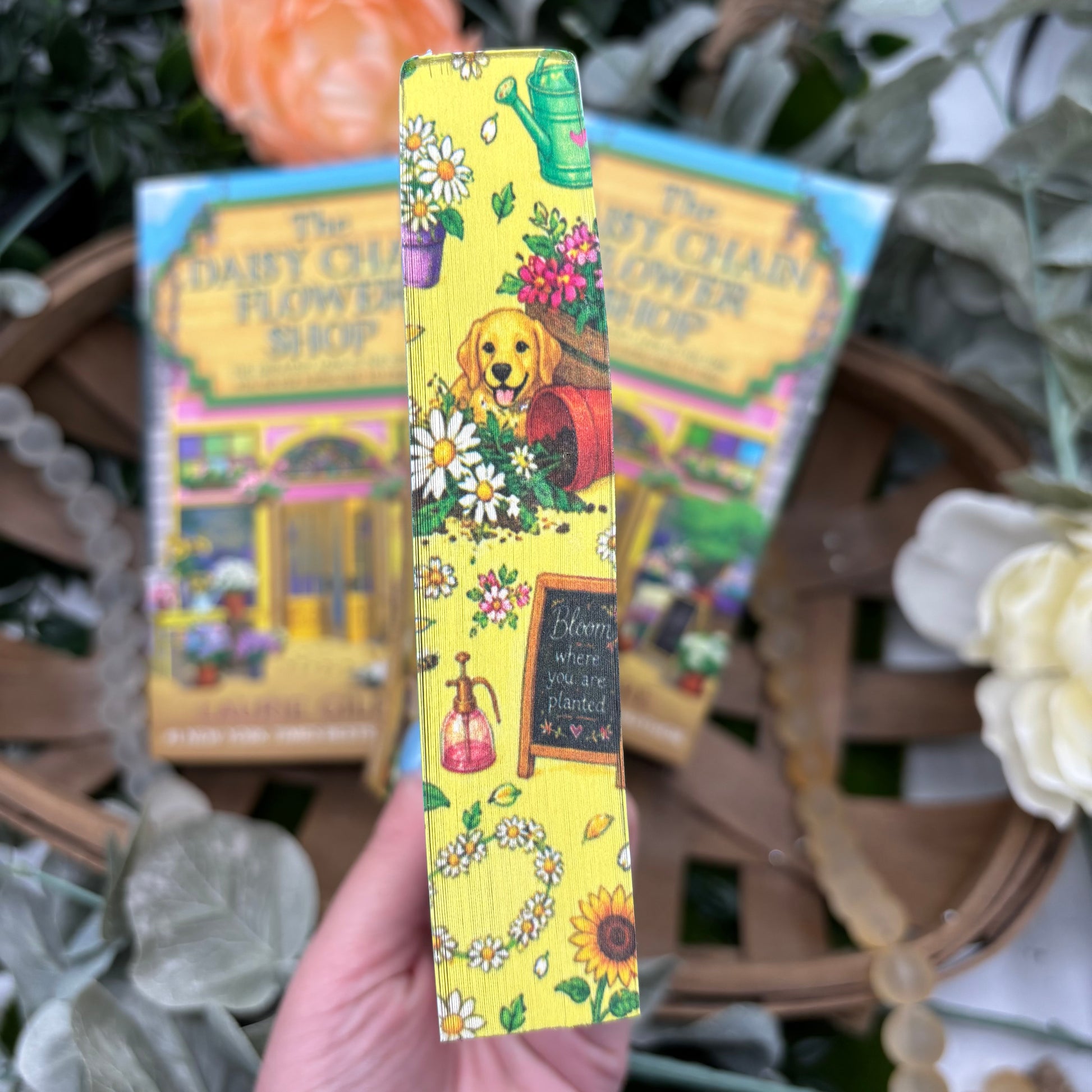 The Daisy Chain Flower Shop by Laurie Gilmore special edition paperback with custom designed edges top view